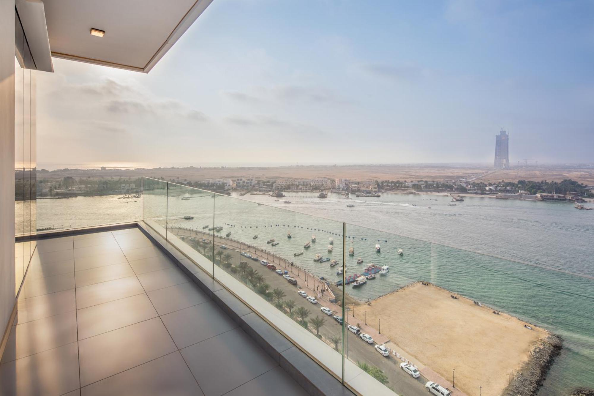 Four Points By Sheraton Jeddah Corniche Hotel Exterior foto